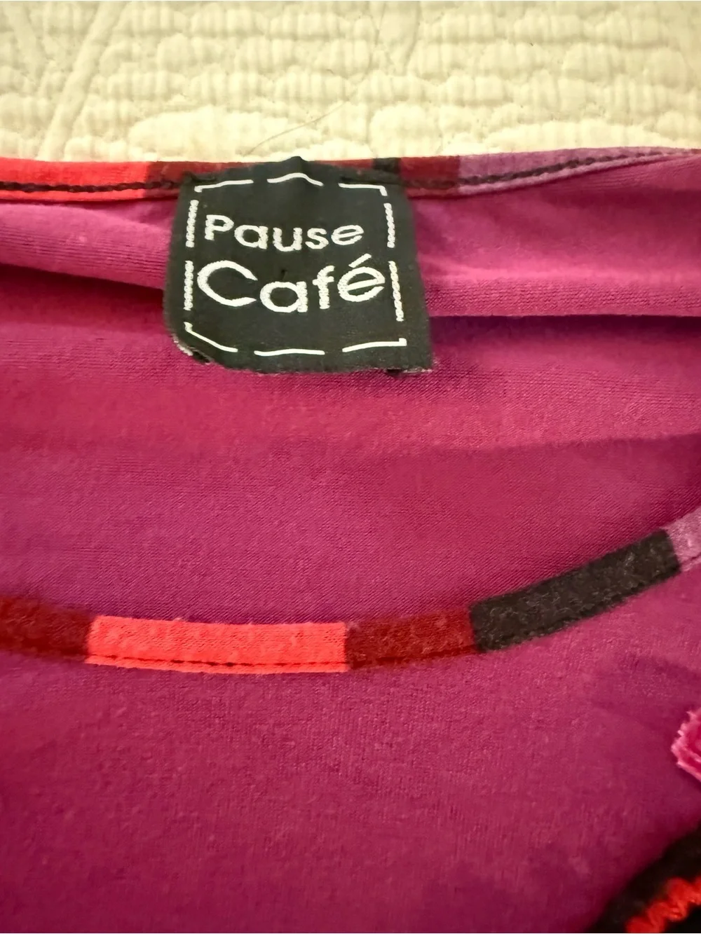 Pause cafe magenta long